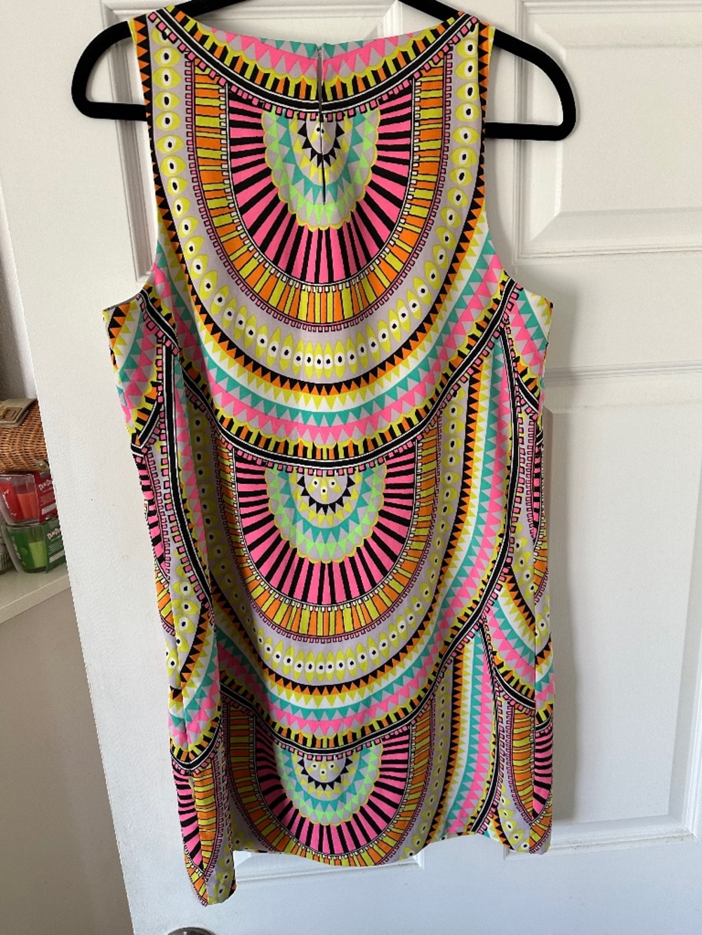 VINTAGE MARA HOFFMAN GEOMETRIC NEON DESIGN - Picture 2 of 5